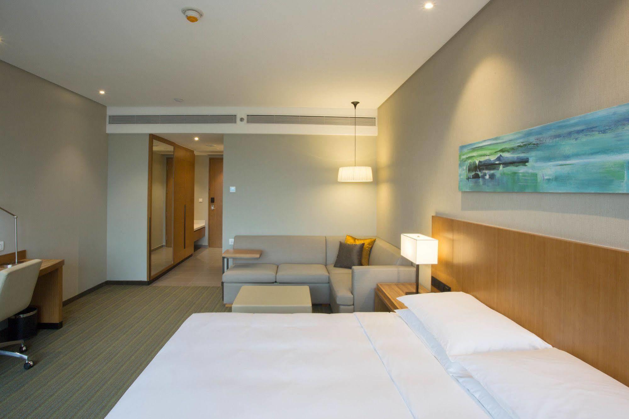 Hyatt Place Foshan Lishui מראה חיצוני תמונה